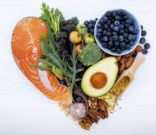 8 neprekonateľných dôvodov prečo jesť menej sacharidov – štvrtá časť: prevezmite kontrolu nad tým, čo si vkladáte do úst